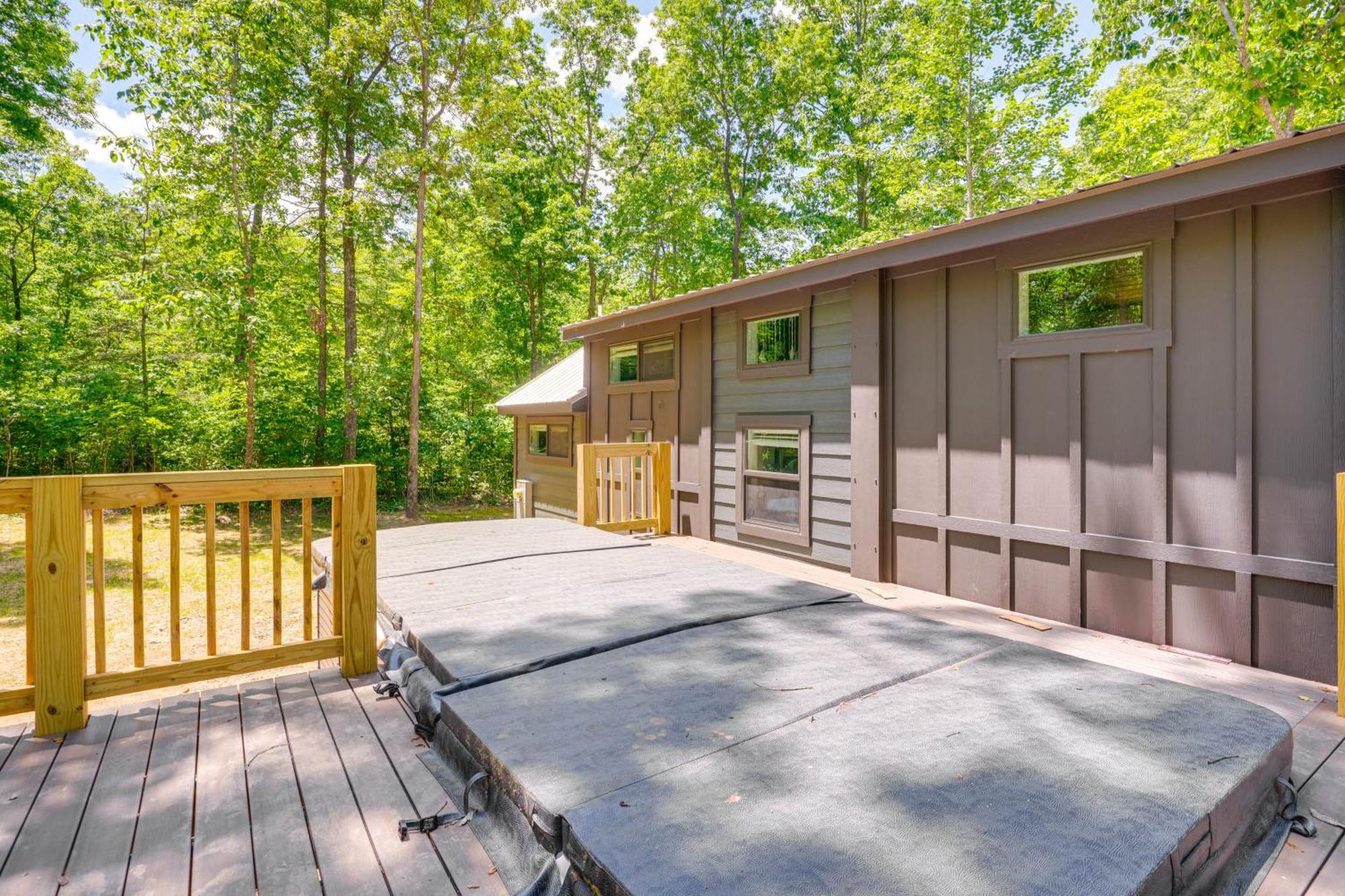 Monteagle Cabin With Swim Spa, Sauna And Fire Pit! Zewnętrze zdjęcie